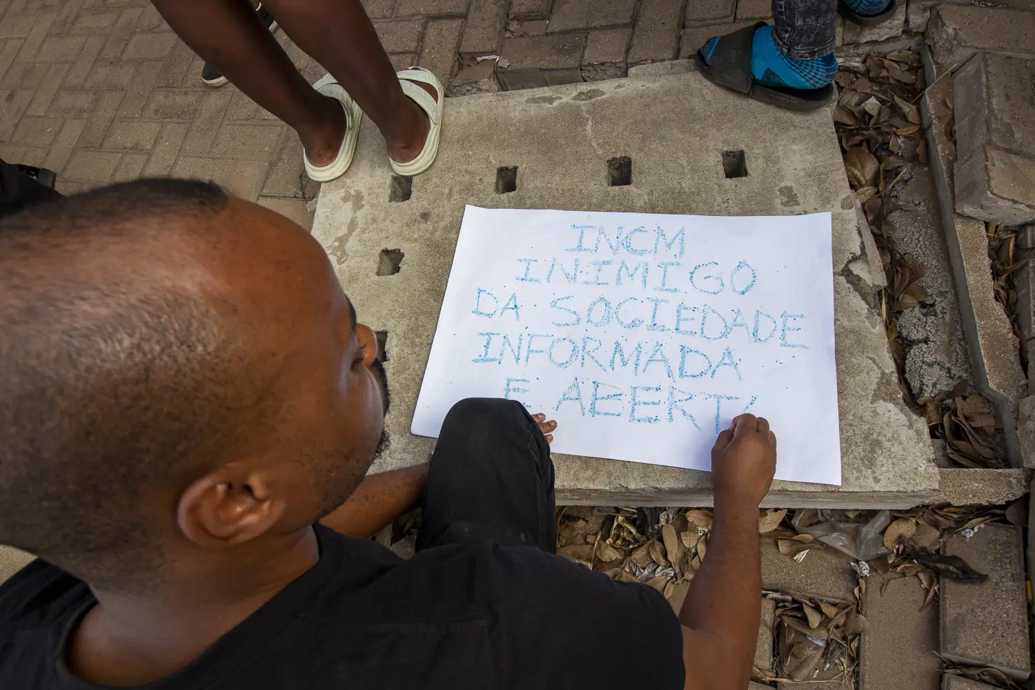 INCM - Inimigo da sociedade informada e aberta.